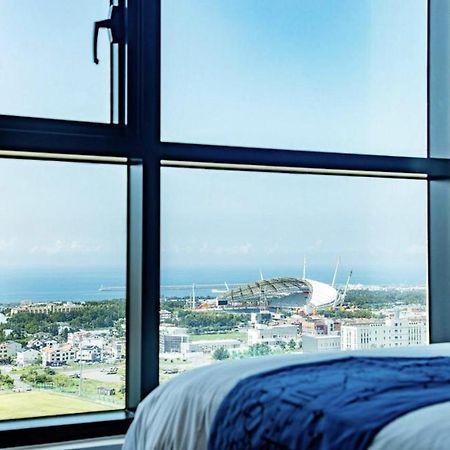 סאוגוויפו Jeju Pureun Hotel מראה חיצוני תמונה