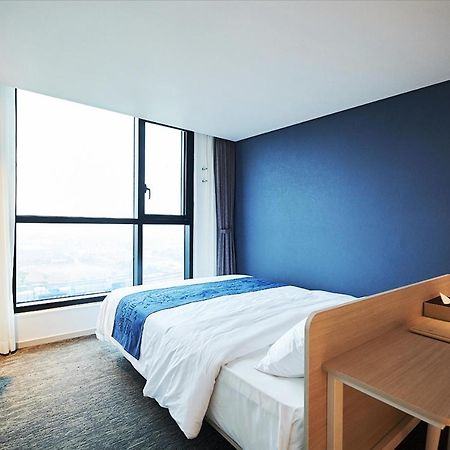 סאוגוויפו Jeju Pureun Hotel מראה חיצוני תמונה