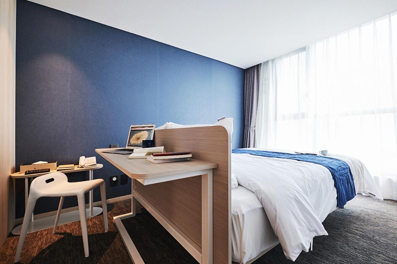 סאוגוויפו Jeju Pureun Hotel מראה חיצוני תמונה